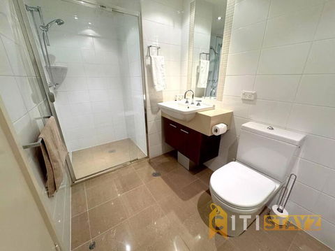 Pretty Penthouse - Close To ANU - Accommodation Kalgoorlie 2