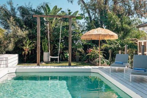 Prime Location With Pool - Walk To Coolum Beach - Accommodation Kalgoorlie 0