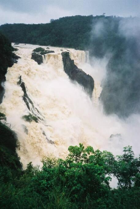 Private Rainforest Ridge Retreat - Accommodation Kalgoorlie 3