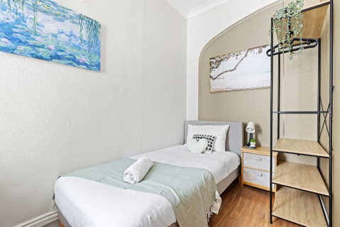 Private Single Room - Conveniently Located At Glebe - Shared Bathroom - Accommodation Kalgoorlie 0