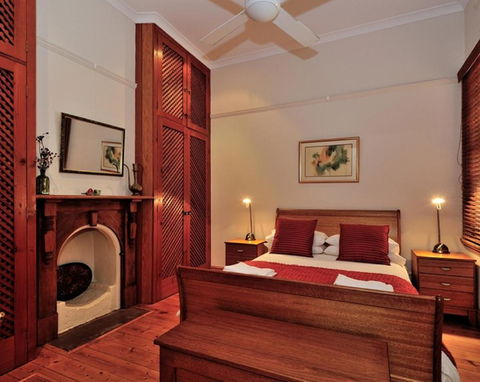 Pure Gold - Heritage 2 Bedroom Terraced Cottage - Accommodation Kalgoorlie 2