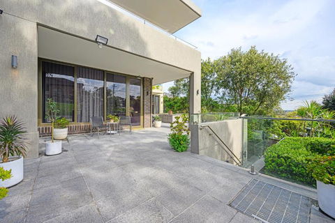 Putney Luxury & Waterview & Pool Near Olympic Park - Accommodation Kalgoorlie 3