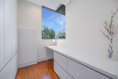 Putney Luxury & Waterview & Pool Near Olympic Park - Accommodation Kalgoorlie 2