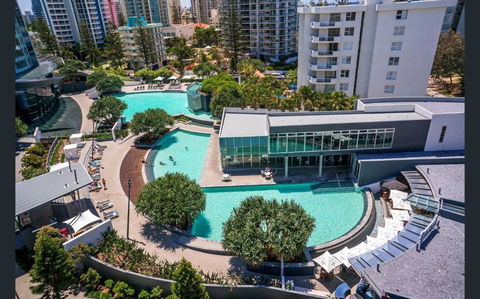 Q Tower At Surfers Paradise - From Level 3 - Private & Self Contained Apartments - Accommodation Kalgoorlie 2