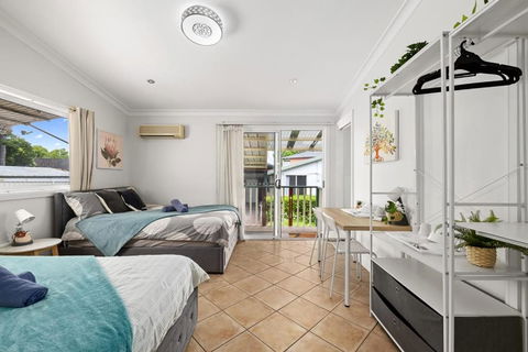 Quadruple Ensuite Room - Nearby Stations & Shops - Accommodation Kalgoorlie 1