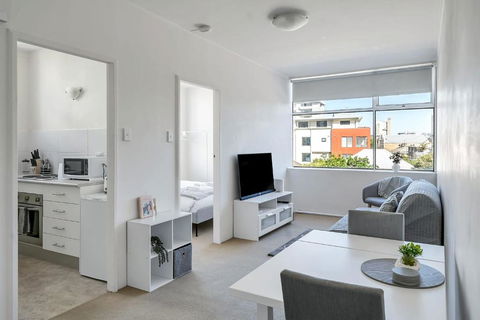 Quaint 1BD On The Doorstep Of Manly Beach - Accommodation Kalgoorlie 2