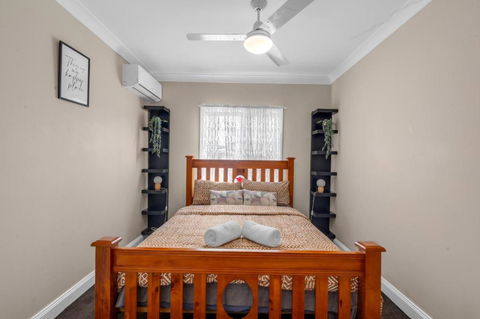 Quaint 2 Bedroom Fully Furnished Cottage - Accommodation Kalgoorlie 1