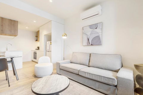 Quaint Stylish Hideout In Trendy South Melbourne - Accommodation Kalgoorlie 2