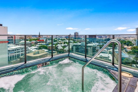 Quattro Apartments - Accommodation Kalgoorlie 0