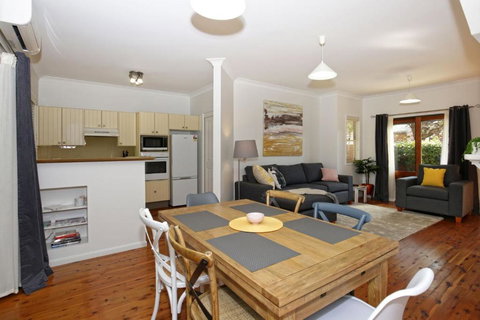 Queen Street Cottage - Accommodation Kalgoorlie 1