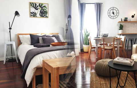 Quick Stroll To The City - Accommodation Kalgoorlie 0