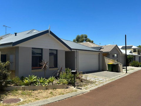 Quiet Busselton Retreat - Accommodation Kalgoorlie 0