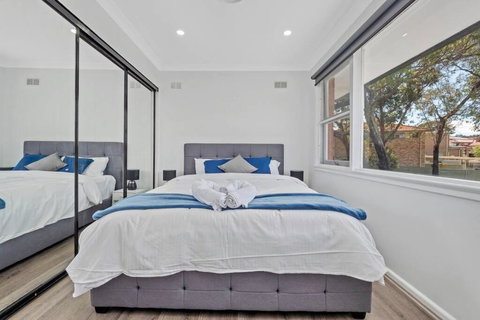 Quiet Elevated Serene Home (Top) - Accommodation Kalgoorlie 2