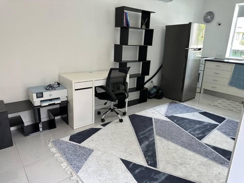 Quiet, Private Studio 1 Double Bed And Extra Matress - Accommodation Kalgoorlie 1