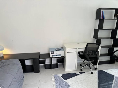 Quiet, Private Studio 1 Double Bed And Extra Matress - Accommodation Kalgoorlie 2