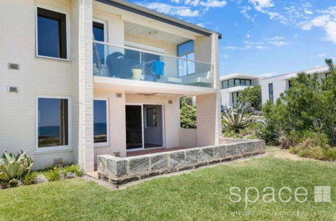 Quintessential Oceanview Apartment In Cottesloe - Accommodation Kalgoorlie 3