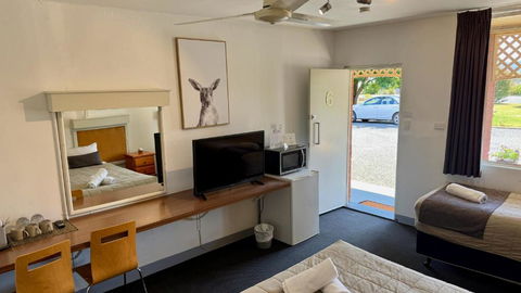 Quirindi Sunflower Motor Inn - Accommodation Kalgoorlie 2