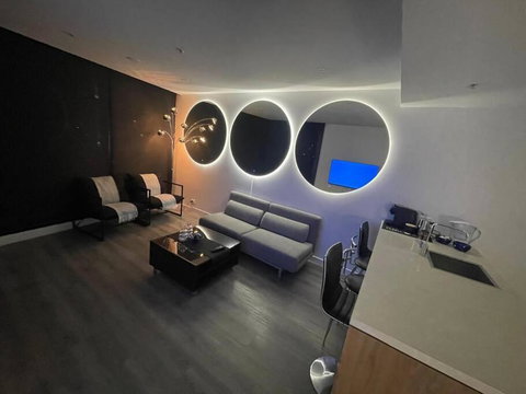 Radiance Residence RnR - Accommodation Kalgoorlie 3