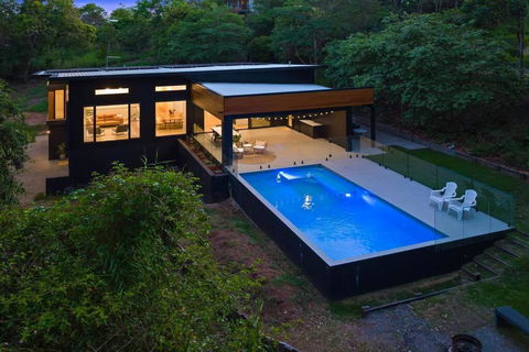 Rainforest Villa: Luxe Escape - Accommodation Kalgoorlie 0