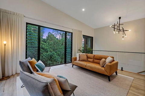 Rainforest Villa: Luxe Escape - Accommodation Kalgoorlie 1