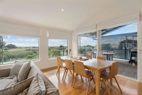 Range View House 23 Bristow Smith Ave Goolwa South-No Linen Included - Accommodation Kalgoorlie 3