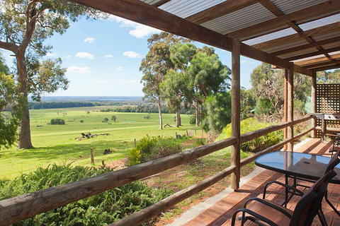 Augusta Sheoak Chalets - Accommodation Kalgoorlie 0