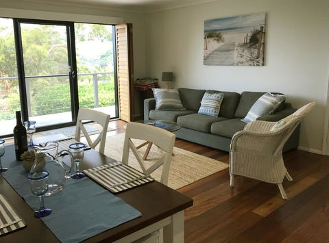Avalon Seashells 2 Bedroom Apartment With Pool - Accommodation Kalgoorlie 2