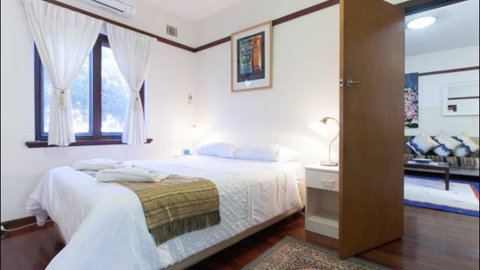 B4 Apartment Close To City, UWA, Nedlands & Swan River - Accommodation Kalgoorlie 1