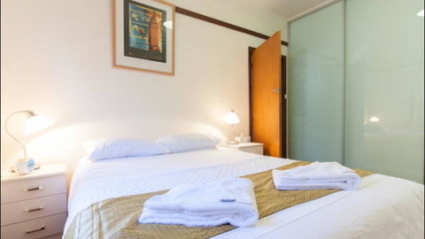 B4 Apartment Close To City, UWA, Nedlands & Swan River - Accommodation Kalgoorlie 0