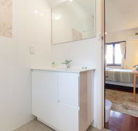 B8 Cafes Resturants UWA close to SCGH - Accommodation Kalgoorlie