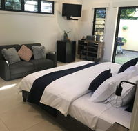 Bali inspired hideaway with Tropical villa  Plunge Pool - Accommodation Kalgoorlie