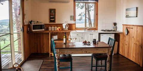 Balingup Heights Hilltop Forest Cottages - Accommodation Kalgoorlie 3
