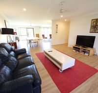 Barefoot Bungalow at Hat Head - Accommodation Kalgoorlie
