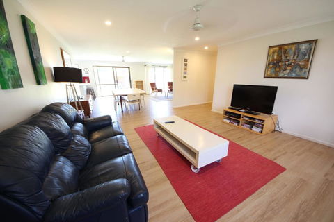 Barefoot Bungalow At Hat Head - Accommodation Kalgoorlie 0