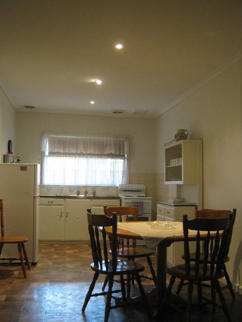 Basedow Units Tanunda - Accommodation Kalgoorlie 1