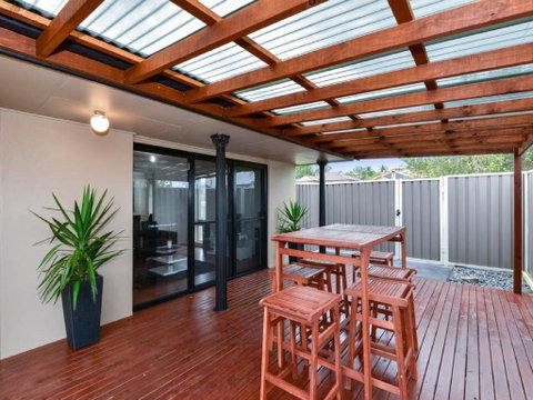 Bass House - Accommodation Kalgoorlie 1