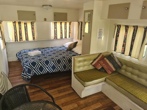 Bateman Bay Holiday Park & Batemans Bay YHA - Accommodation Kalgoorlie 0