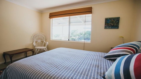Bay Beach House - Accommodation Kalgoorlie 3