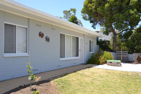Bay Breeze Cottage - Accommodation Kalgoorlie 1