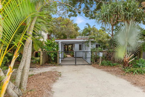 BEACH RETREAT - Accommodation Kalgoorlie 2