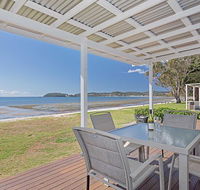 Beached Inn' 93 Foreshore Drive - Spacious beach front house - Accommodation Kalgoorlie