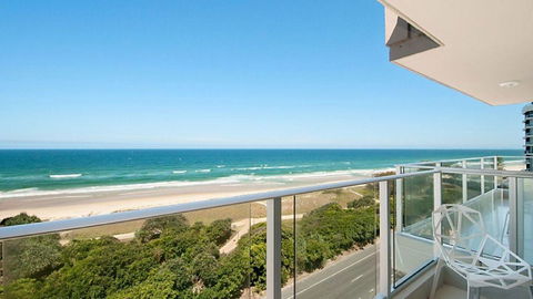 Beachfront Apt Main Beach - Accommodation Kalgoorlie 0