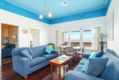 Beachfront Buena Vista - PetFriendly - Accommodation Kalgoorlie 2