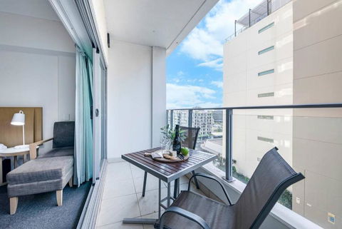 Resort-Style Sister Studios - Double Delight In The CBD - Accommodation Kalgoorlie 2