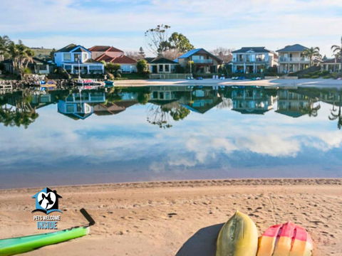 Renovated Beautiful Holiday Home With A Private Beach & Stunning Views! - Accommodation Kalgoorlie 0