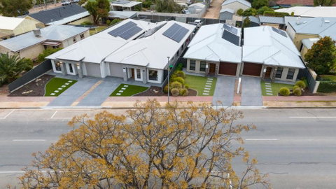 Renmark River Villas And Boats & Bedzzz - Accommodation Kalgoorlie 1