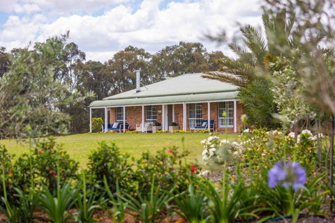 Redims Hill Cottage - Accommodation Kalgoorlie 0