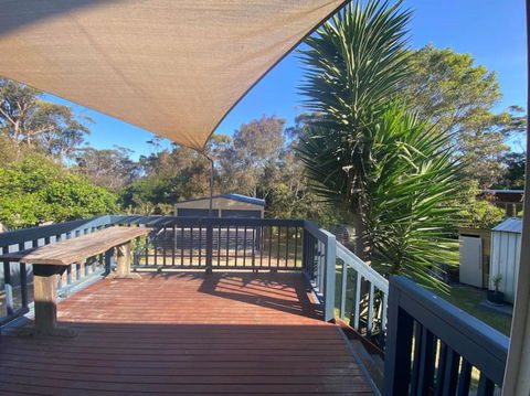 Reel & Relax: 3BR Beach House - Fish, Swim, Surf - Accommodation Kalgoorlie 1