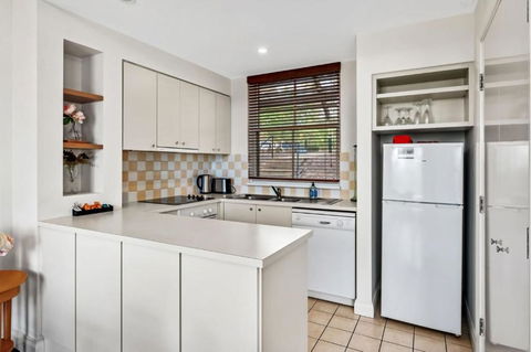 Refreshing Valley Escape - Accommodation Kalgoorlie 3