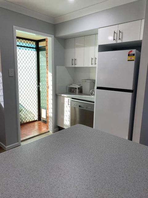 Relax On Ross - Accommodation Kalgoorlie 2